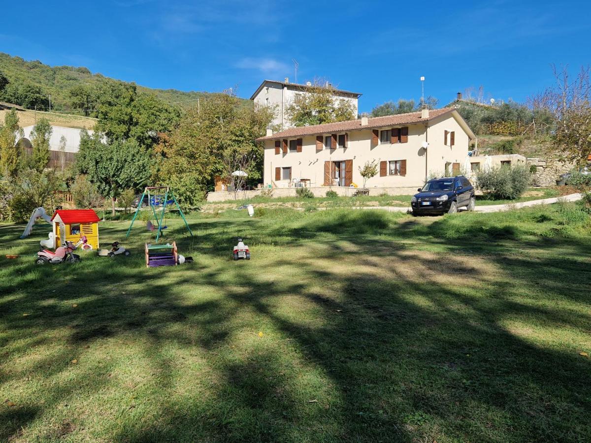 Pianello  Casa Tra Assisi E Perugiaヴィラ エクステリア 写真